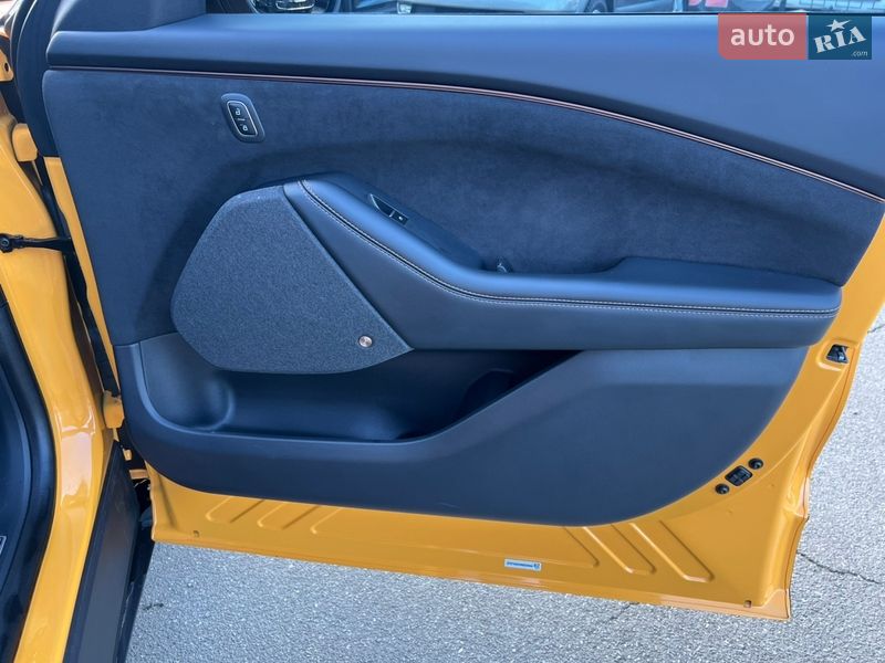 Внедорожник / Кроссовер Ford Mustang Mach-E 2022 в Киеве