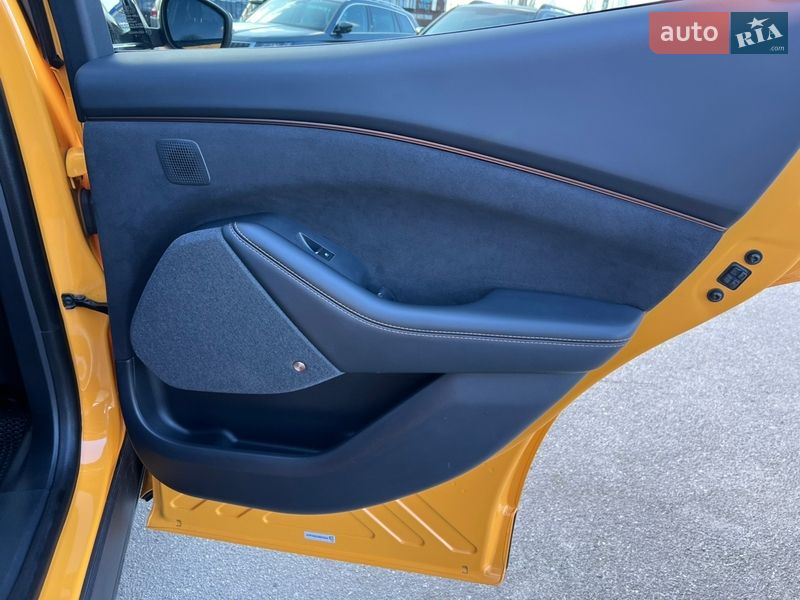 Внедорожник / Кроссовер Ford Mustang Mach-E 2022 в Киеве