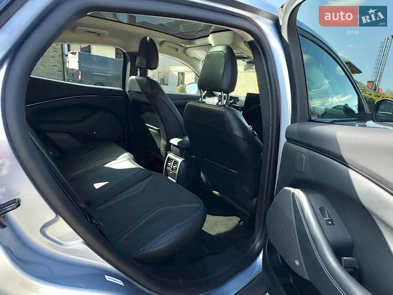 Позашляховик / Кросовер Ford Mustang Mach-E 2022 в Жовкві