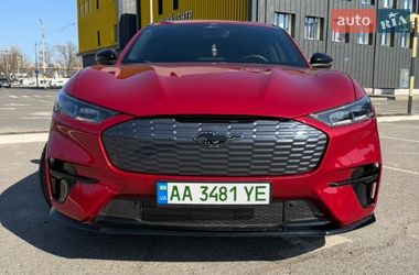 Позашляховик / Кросовер Ford Mustang Mach-E 2021 в Києві