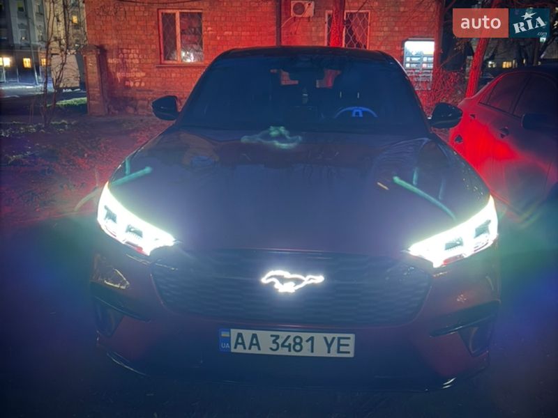 Позашляховик / Кросовер Ford Mustang Mach-E 2021 в Києві