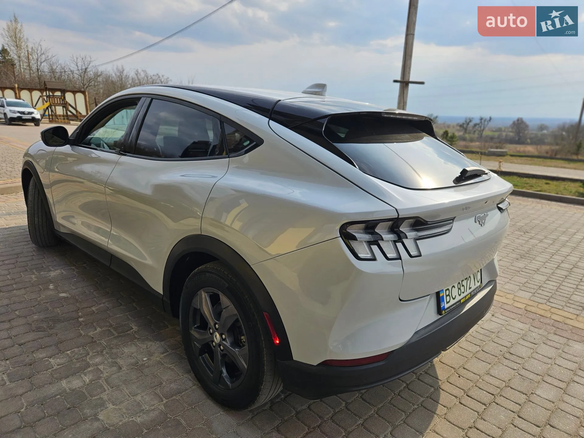 2022 Ford Mustang Mach-E - мініатюра 17