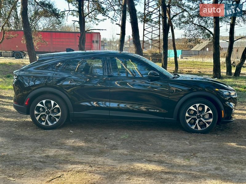 Позашляховик / Кросовер Ford Mustang Mach-E 2024 в Києві