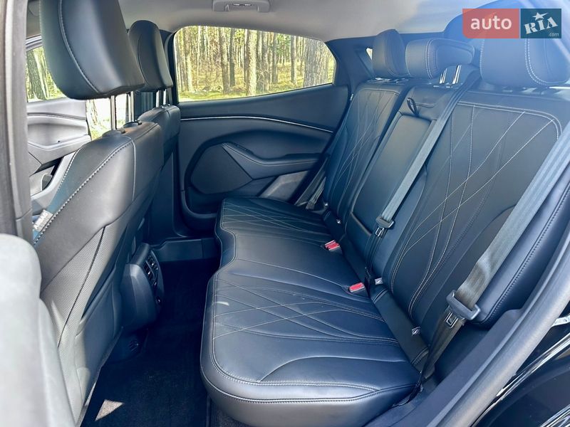 Позашляховик / Кросовер Ford Mustang Mach-E 2024 в Києві