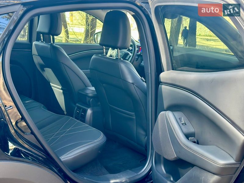 Позашляховик / Кросовер Ford Mustang Mach-E 2024 в Києві