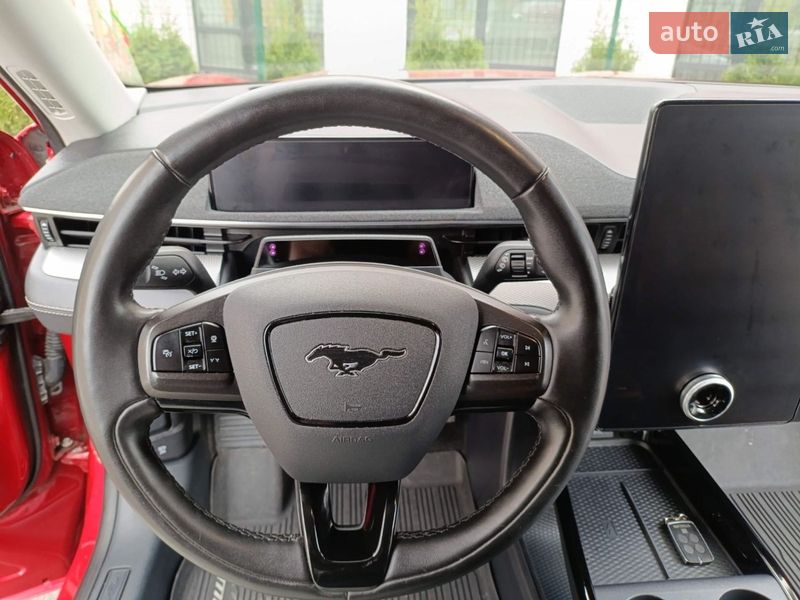 Позашляховик / Кросовер Ford Mustang Mach-E 2022 в Рівному фото 21 Позашляховик / Кросовер Ford Mustang Mach-E 2022 в Рівному
