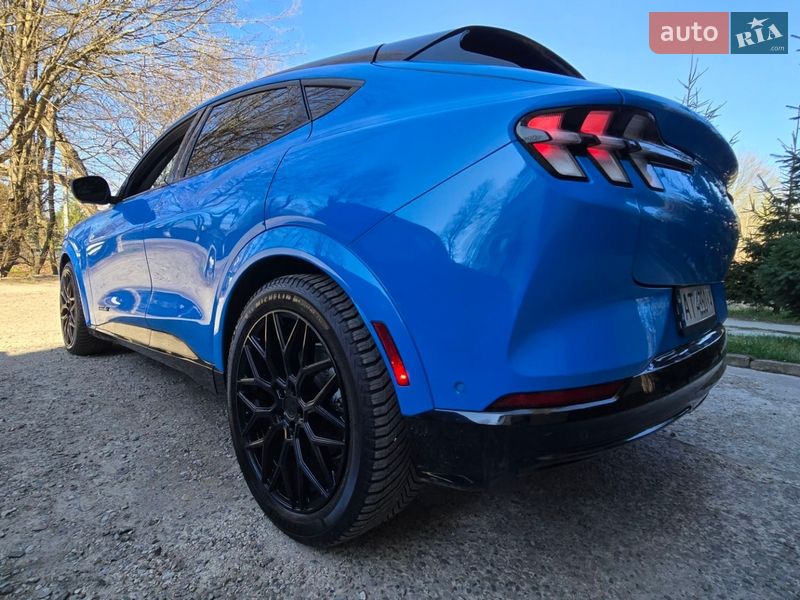 Внедорожник / Кроссовер Ford Mustang Mach-E 2022 в Ивано-Франковске