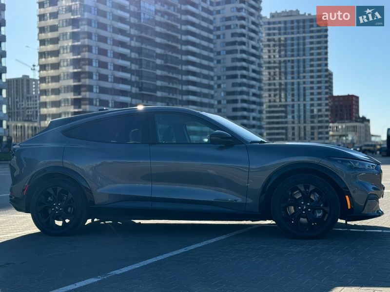 Внедорожник / Кроссовер Ford Mustang Mach-E 2023 в Киеве