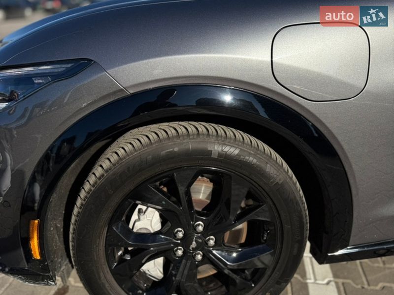 Внедорожник / Кроссовер Ford Mustang Mach-E 2023 в Киеве