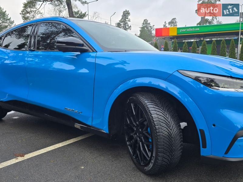 Внедорожник / Кроссовер Ford Mustang Mach-E 2022 в Ивано-Франковске