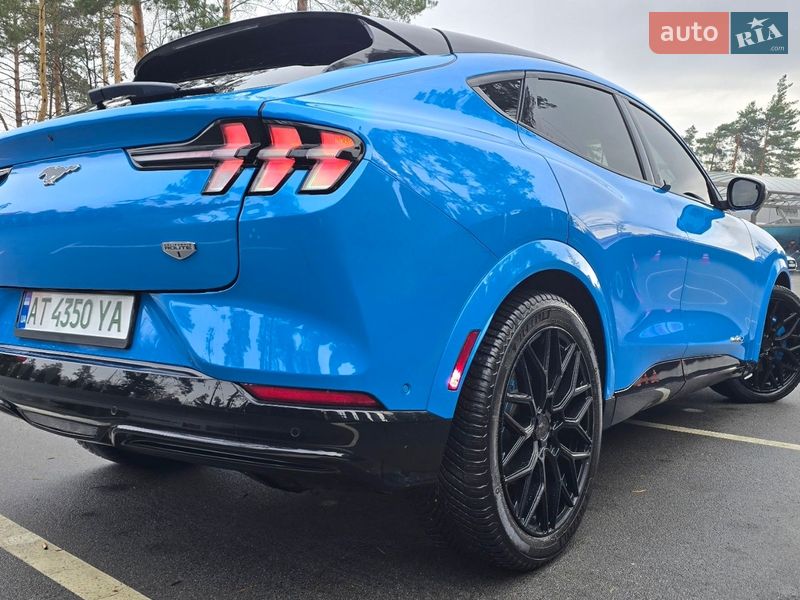 Внедорожник / Кроссовер Ford Mustang Mach-E 2022 в Ивано-Франковске