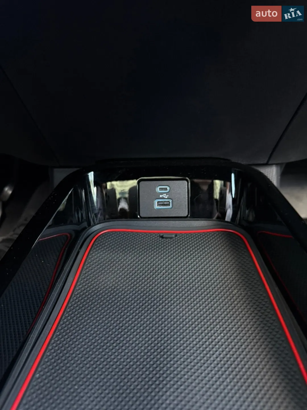 2023 Ford Mustang Mach-E - мініатюра 16