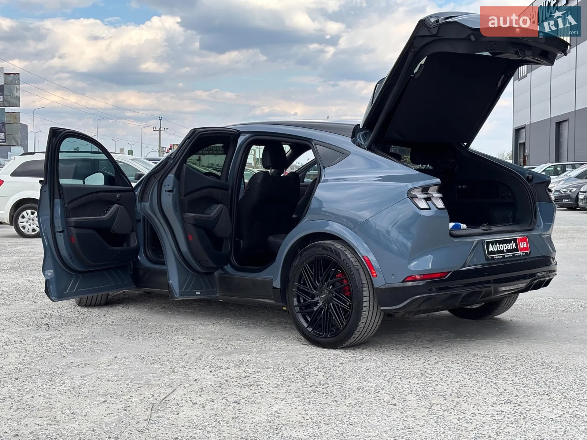 2022 Ford Mustang Mach-E - мініатюра 23