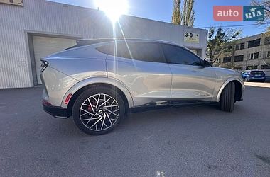 Позашляховик / Кросовер Ford Mustang Mach-E 2021 в Києві