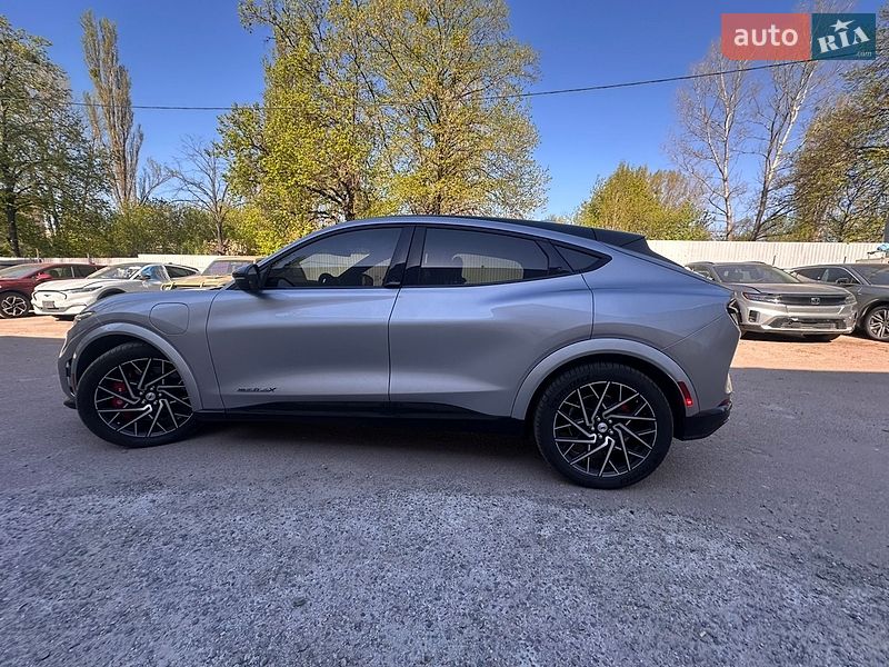 Позашляховик / Кросовер Ford Mustang Mach-E 2021 в Києві