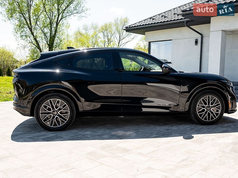 Внедорожник / Кроссовер Ford Mustang Mach-E 2024 в Ивано-Франковске