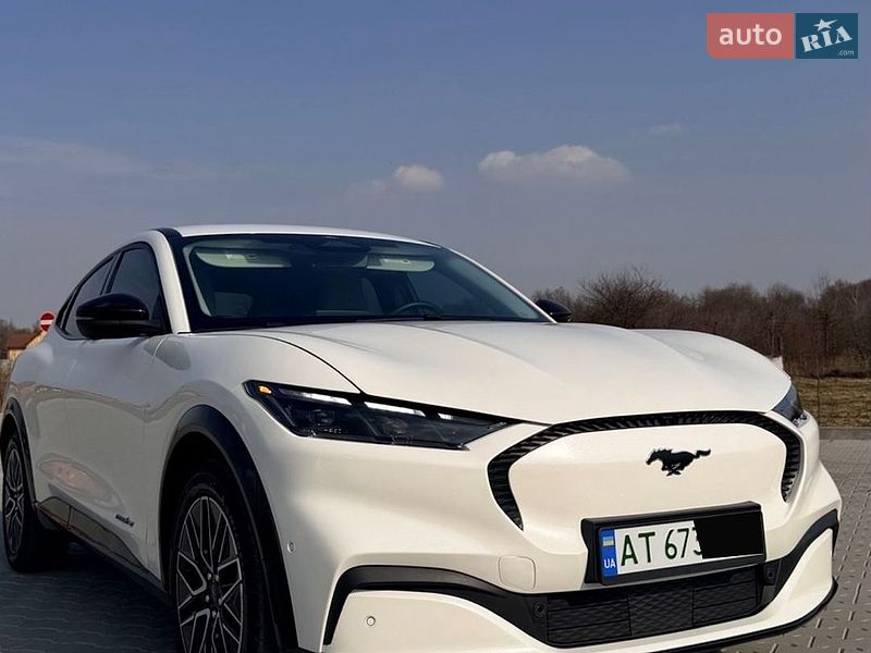 Позашляховик / Кросовер Ford Mustang Mach-E 2024 в Долині