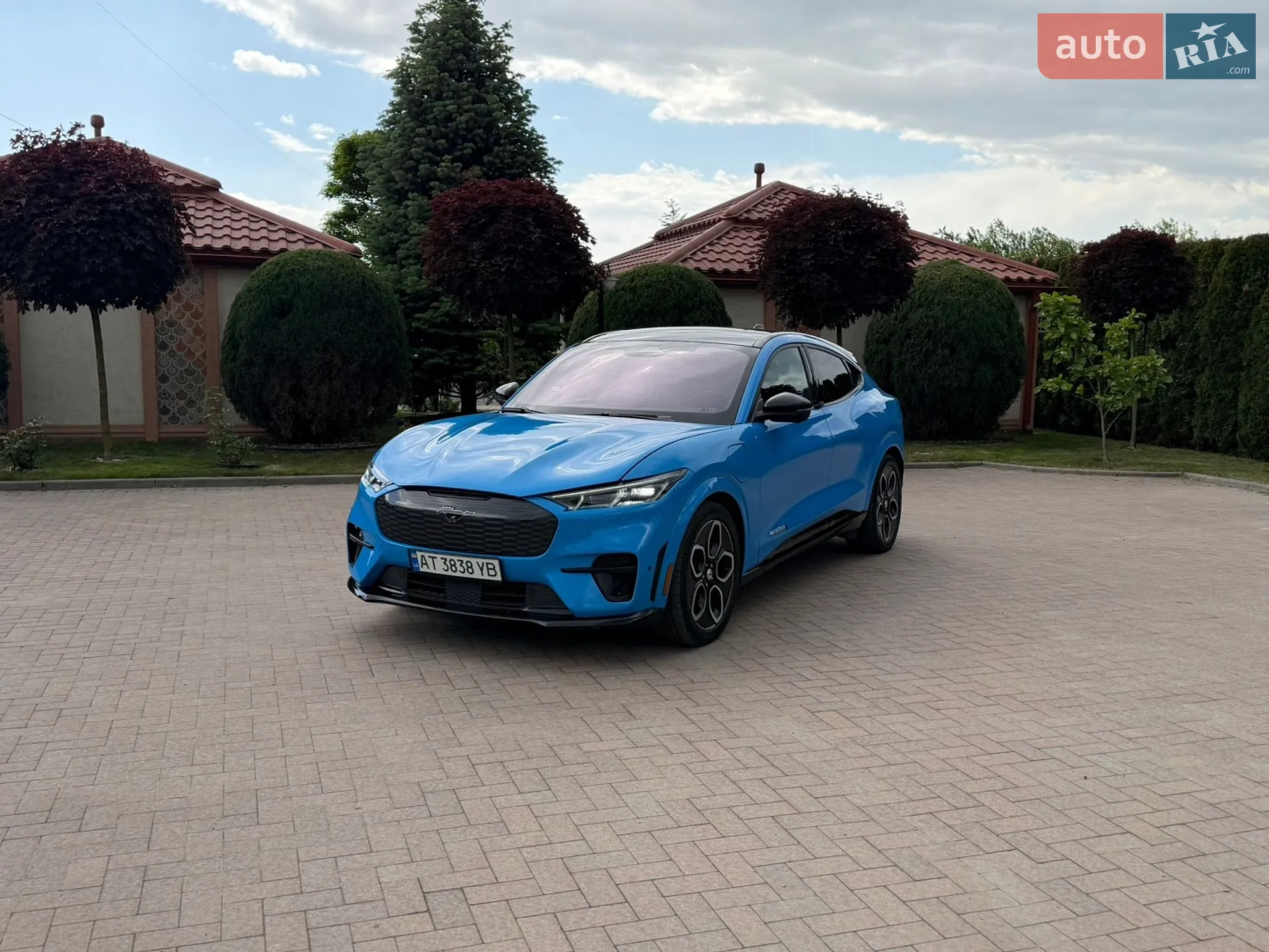 2022 Ford Mustang Mach-E - мініатюра 3