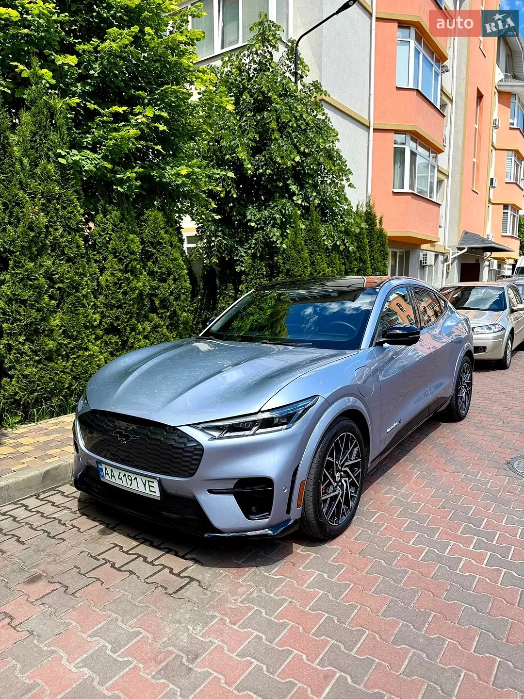 2022 Ford Mustang Mach-E - мініатюра 3