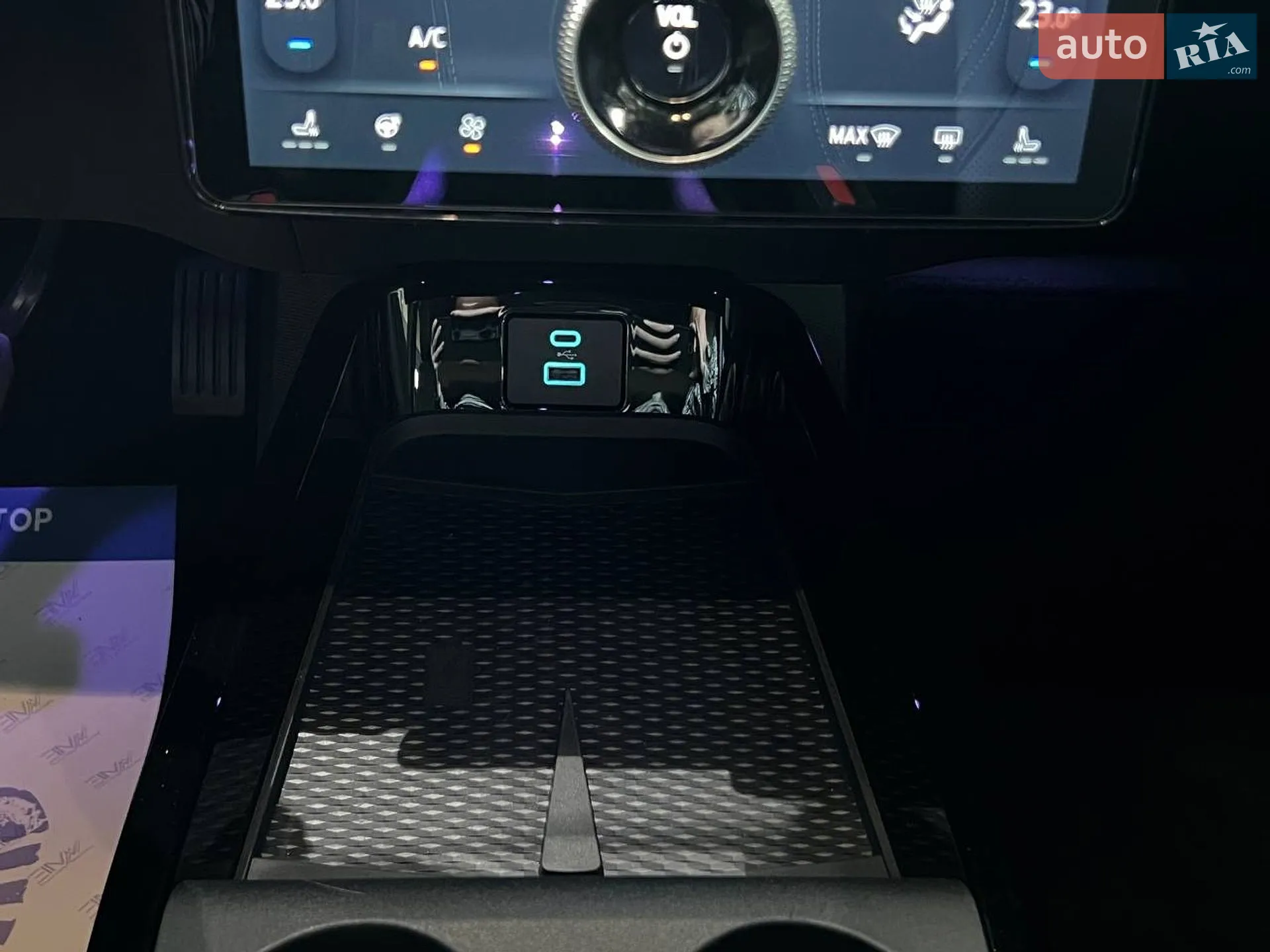 2024 Ford Mustang Mach-E - мініатюра 23