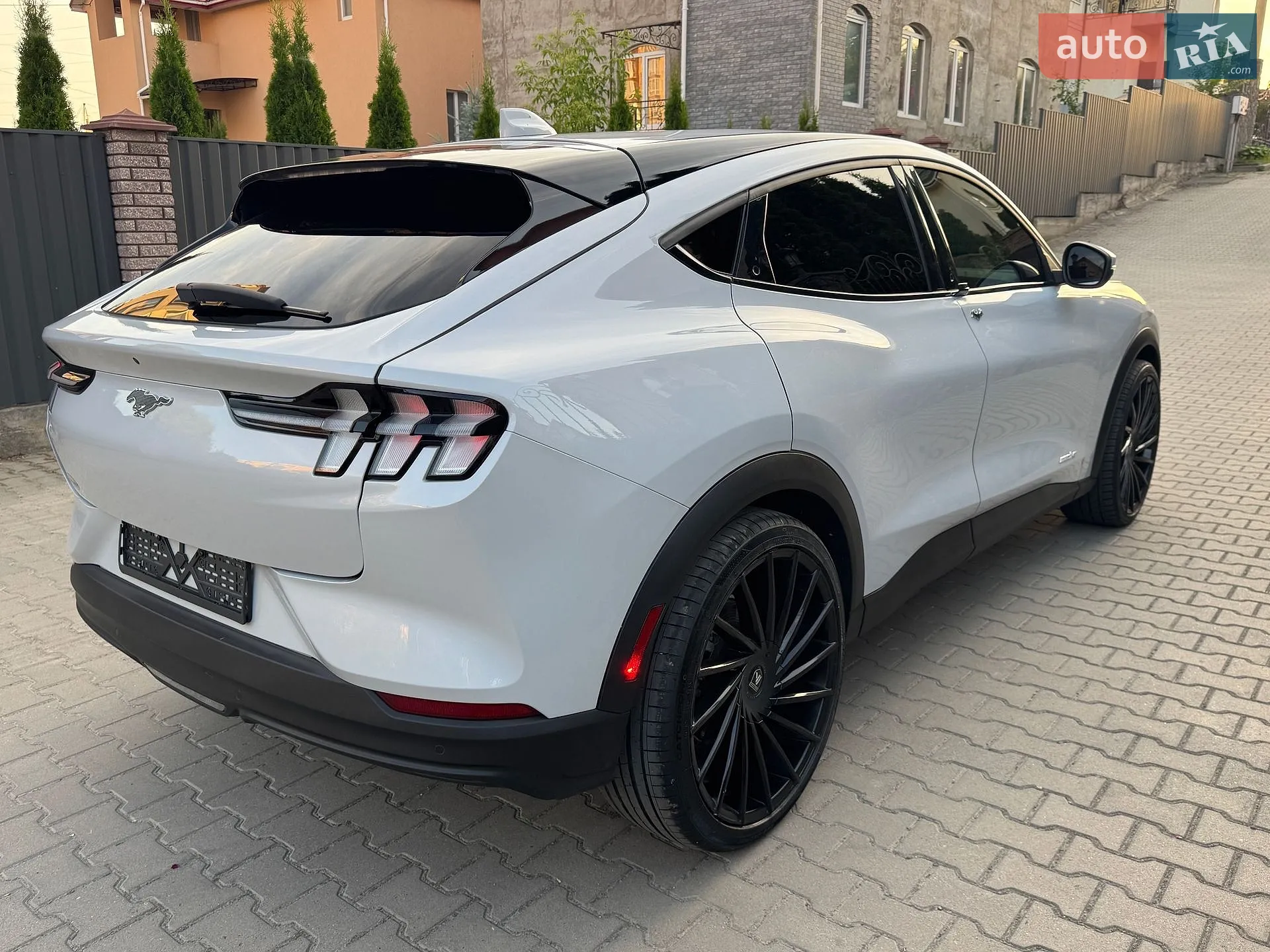 2021 Ford Mustang Mach-E - мініатюра 4