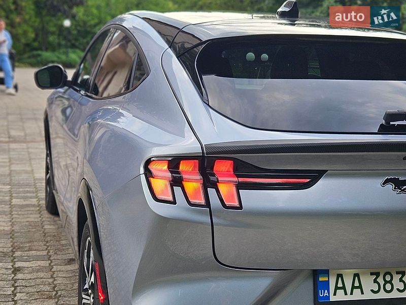 Внедорожник / Кроссовер Ford Mustang Mach-E 2022 в Киеве