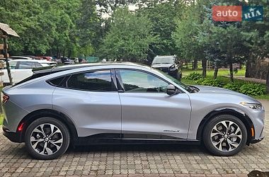 Внедорожник / Кроссовер Ford Mustang Mach-E 2022 в Киеве