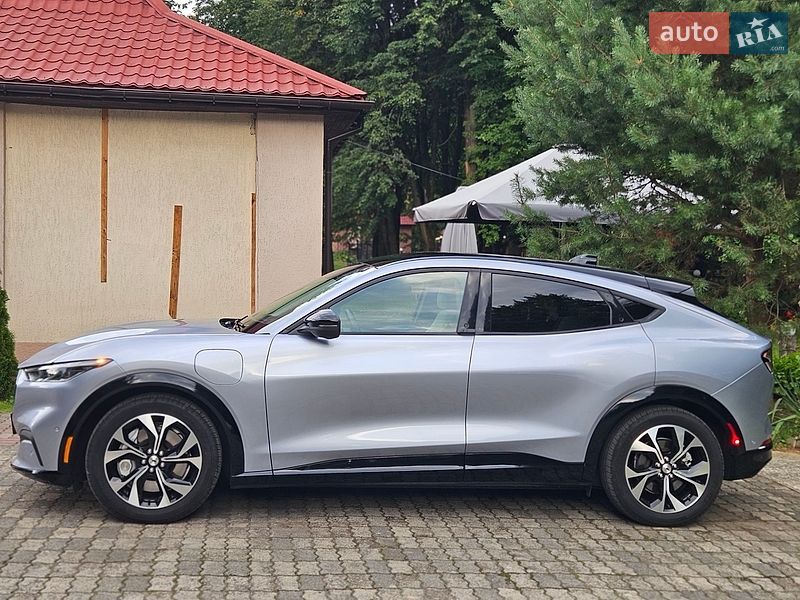Внедорожник / Кроссовер Ford Mustang Mach-E 2022 в Киеве