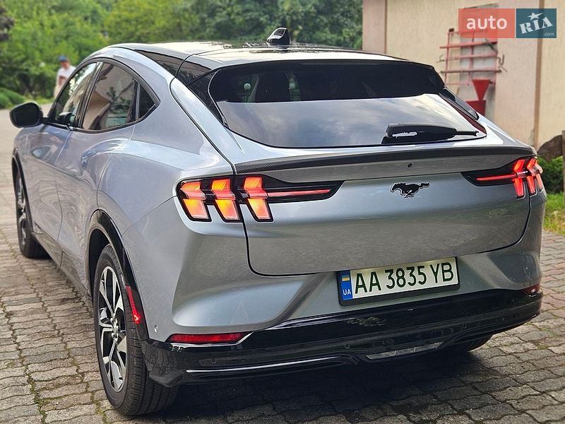 Внедорожник / Кроссовер Ford Mustang Mach-E 2022 в Киеве