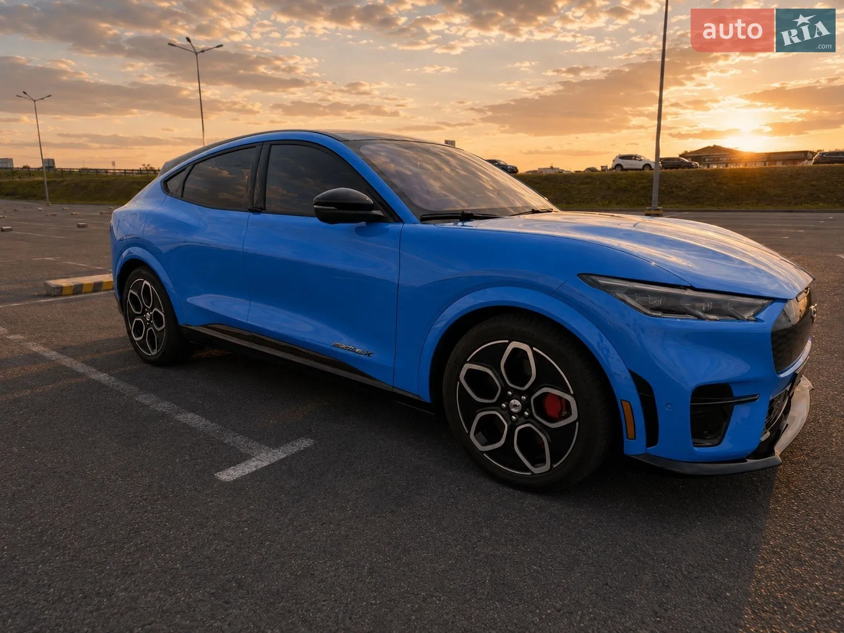 2022 Ford Mustang Mach-E - мініатюра 2