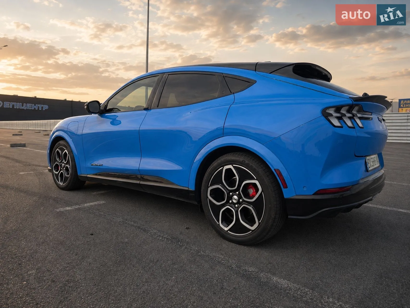 2022 Ford Mustang Mach-E - мініатюра 8