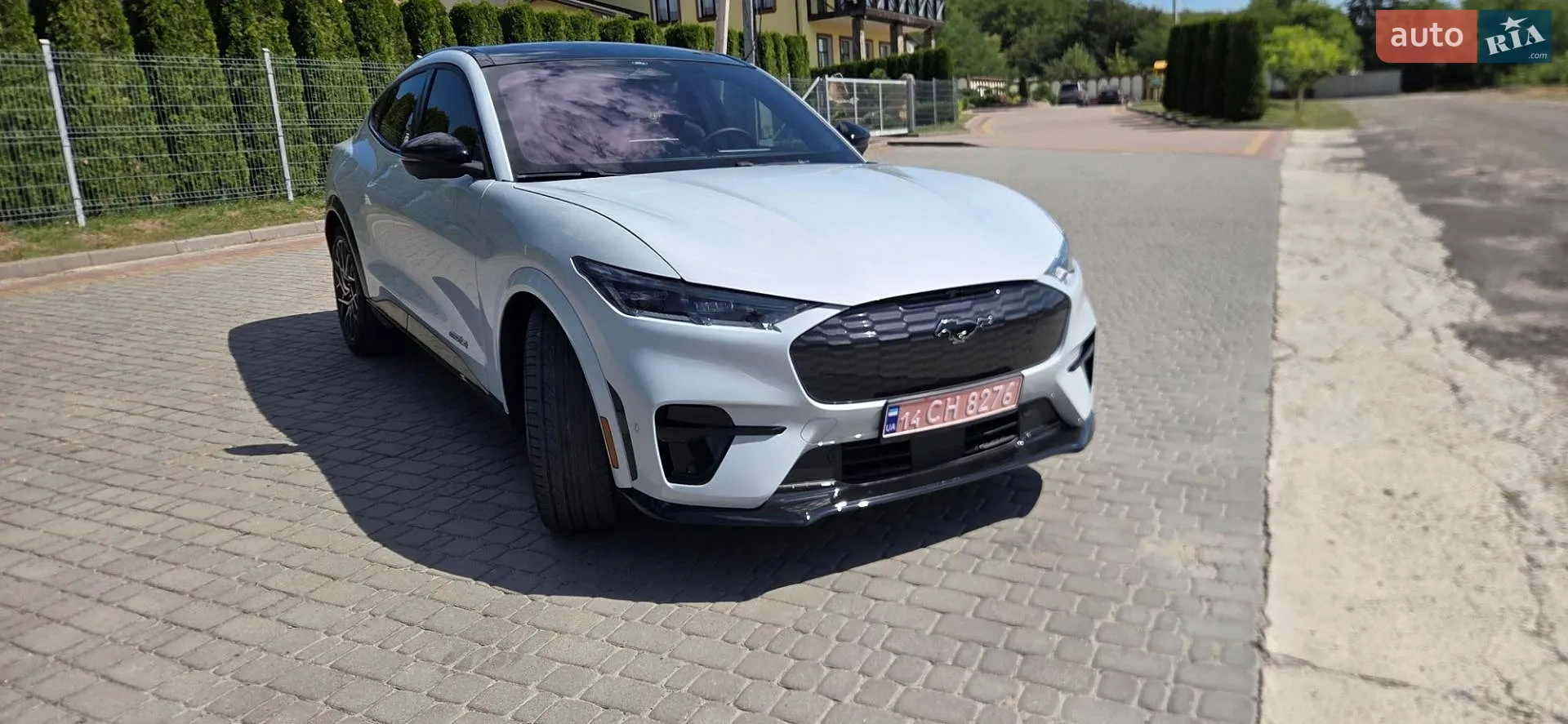 2022 Ford Mustang Mach-E - мініатюра 4
