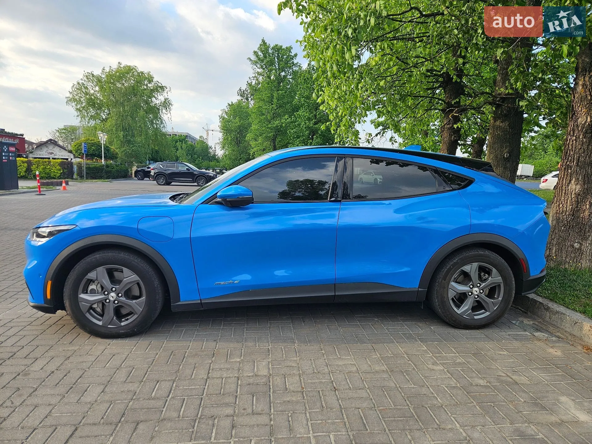 2022 Ford Mustang Mach-E - мініатюра 23