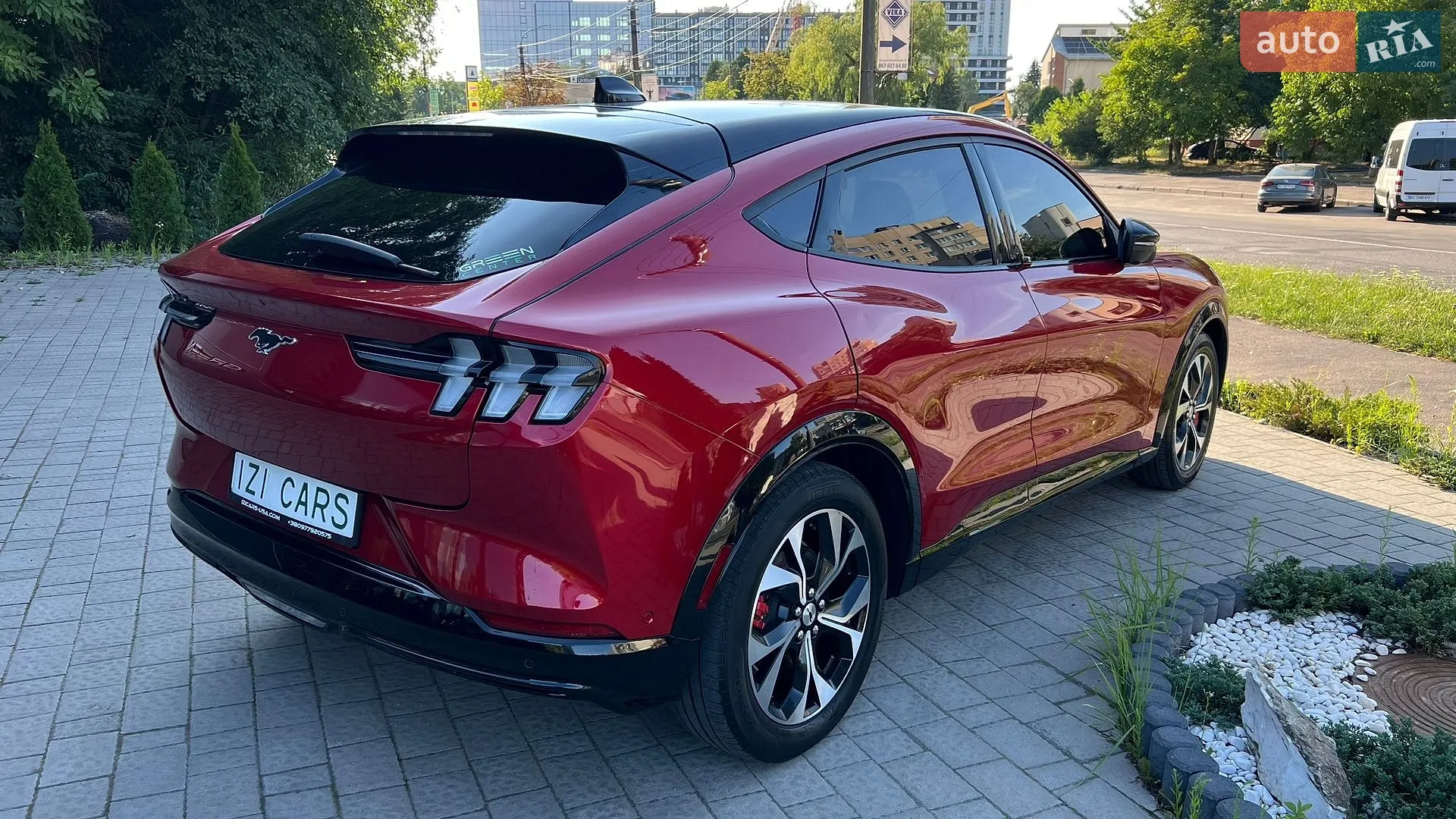 2021 Ford Mustang Mach-E - мініатюра 11