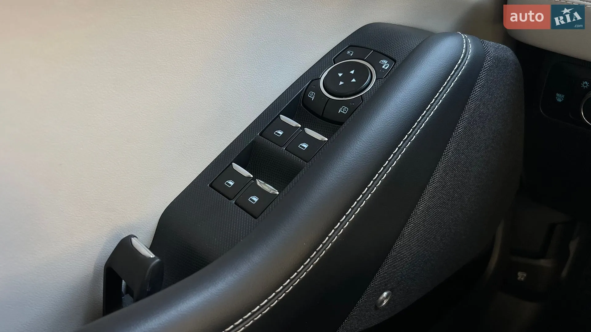 2021 Ford Mustang Mach-E - мініатюра 19