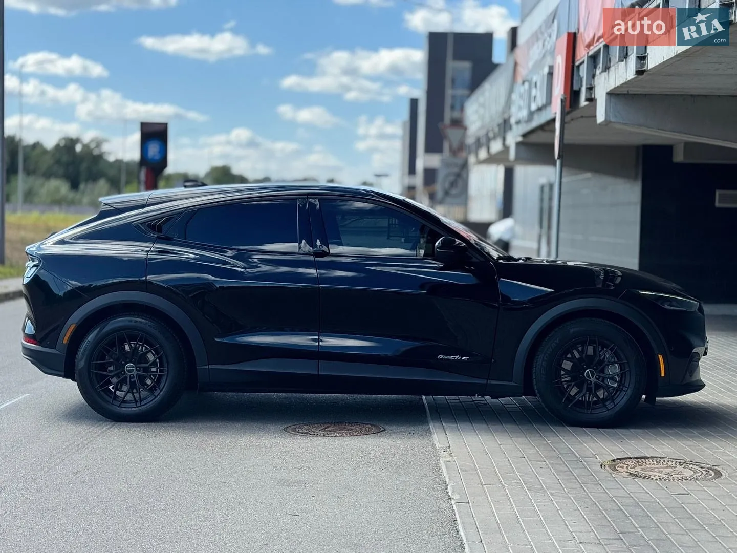 2021 Ford Mustang Mach-E - мініатюра 8