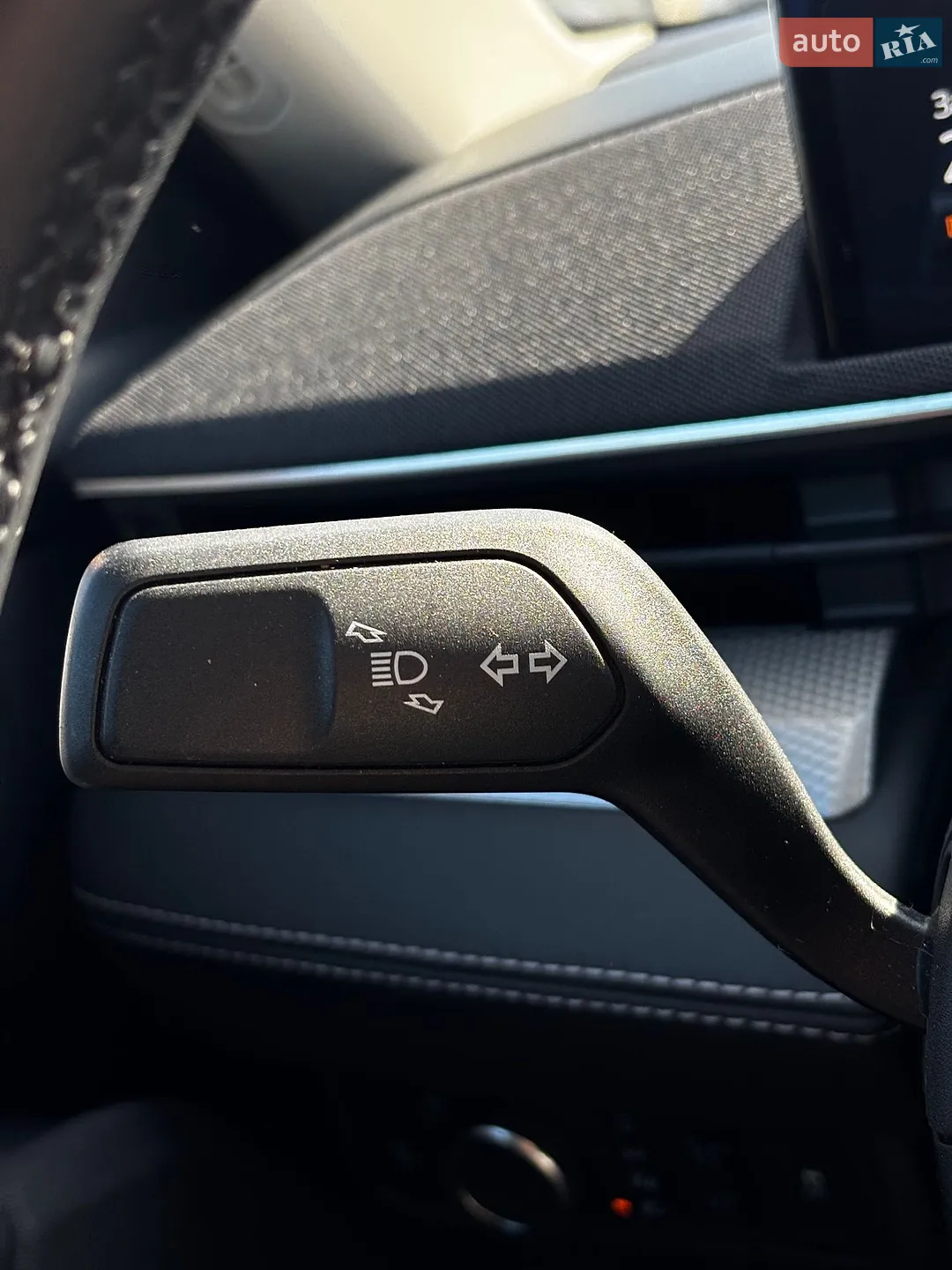 2022 Ford Mustang Mach-E - мініатюра 32