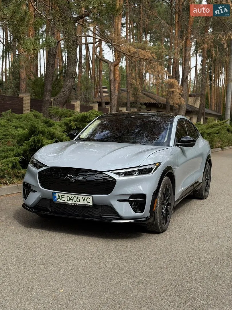 2025 Ford Mustang Mach-E - мініатюра 3