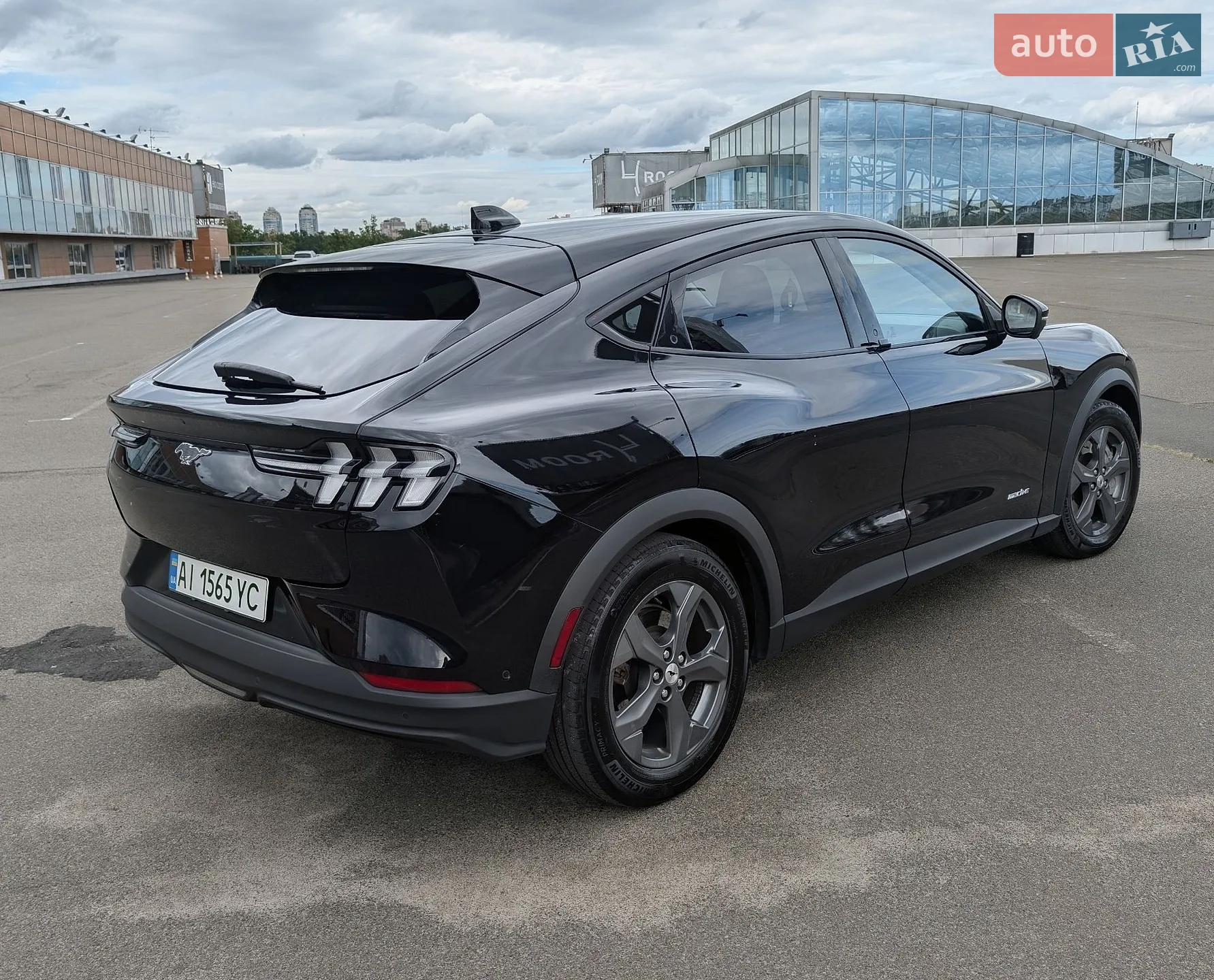 2022 Ford Mustang Mach-E - мініатюра 5