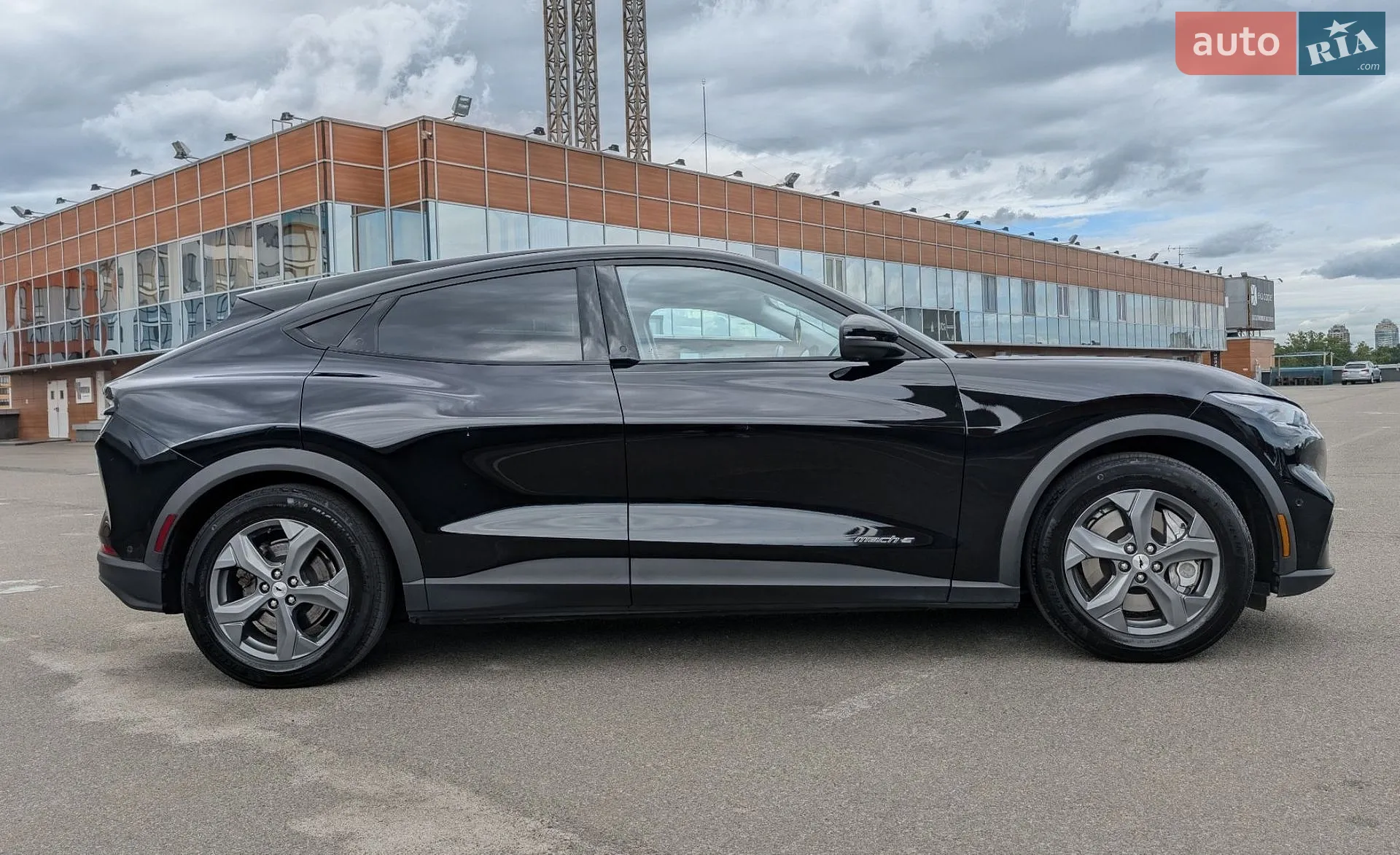 2022 Ford Mustang Mach-E - мініатюра 4