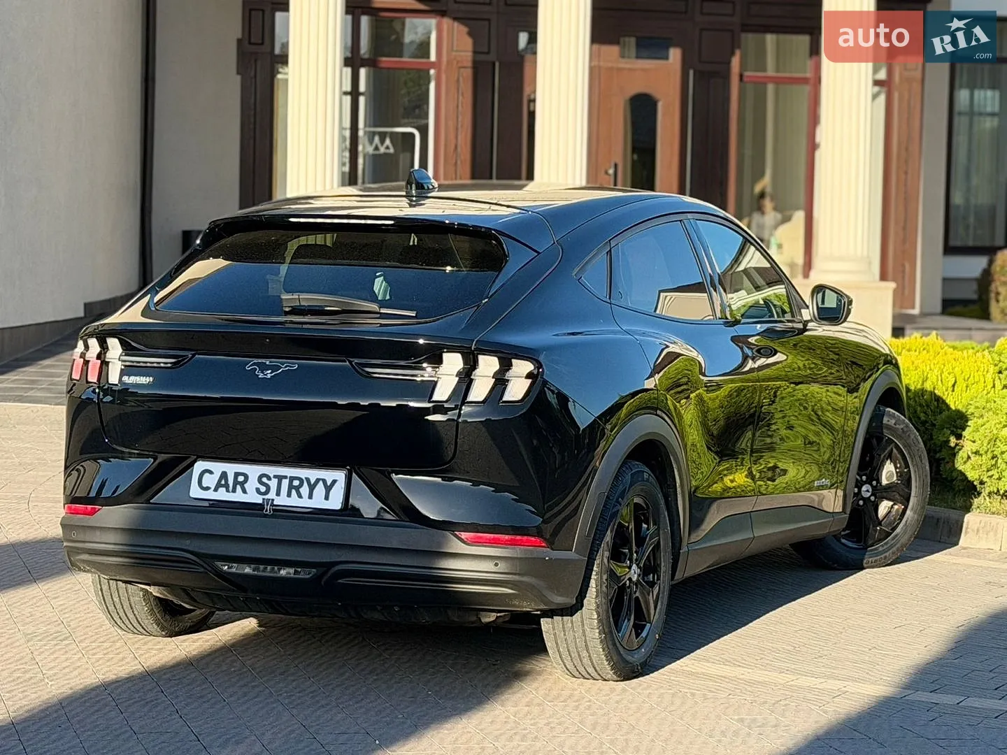 2021 Ford Mustang Mach-E - мініатюра 4