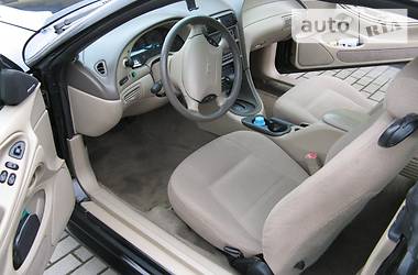 Купе Ford Mustang 2000 в 