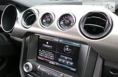 Купе Ford Mustang 2016 в Киеве
