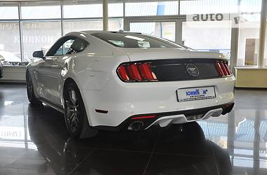 Купе Ford Mustang 2015 в Киеве