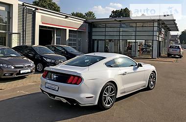 Купе Ford Mustang 2015 в Чернигове