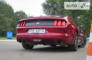 Купе Ford Mustang 2015 в Киеве