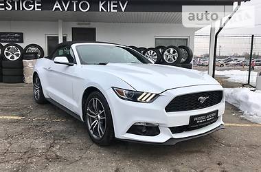 Кабриолет Ford Mustang 2016 в Киеве