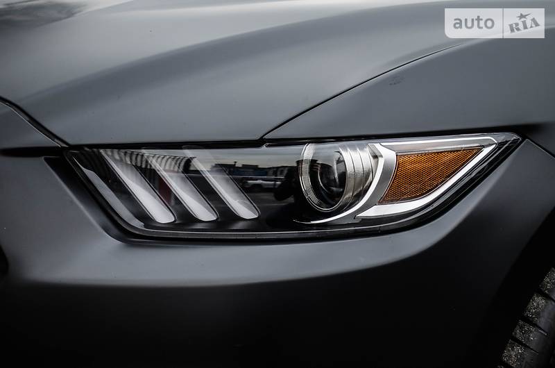 Купе Ford Mustang 2017 в Киеве