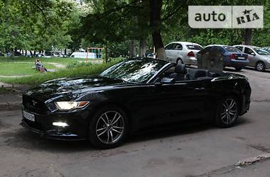 Кабріолет Ford Mustang 2016 в Києві