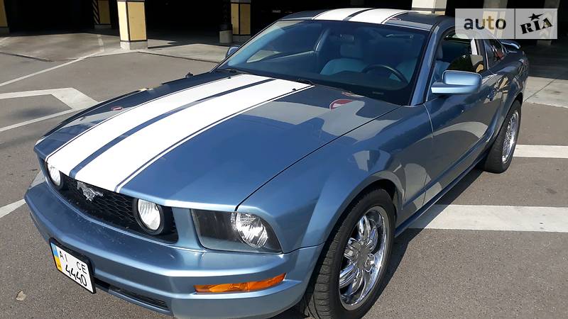 Купе Ford Mustang 2005 в Киеве